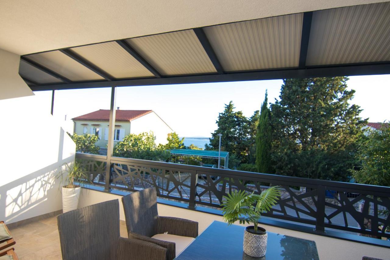 Apartments Flowers Veglia Exterior foto