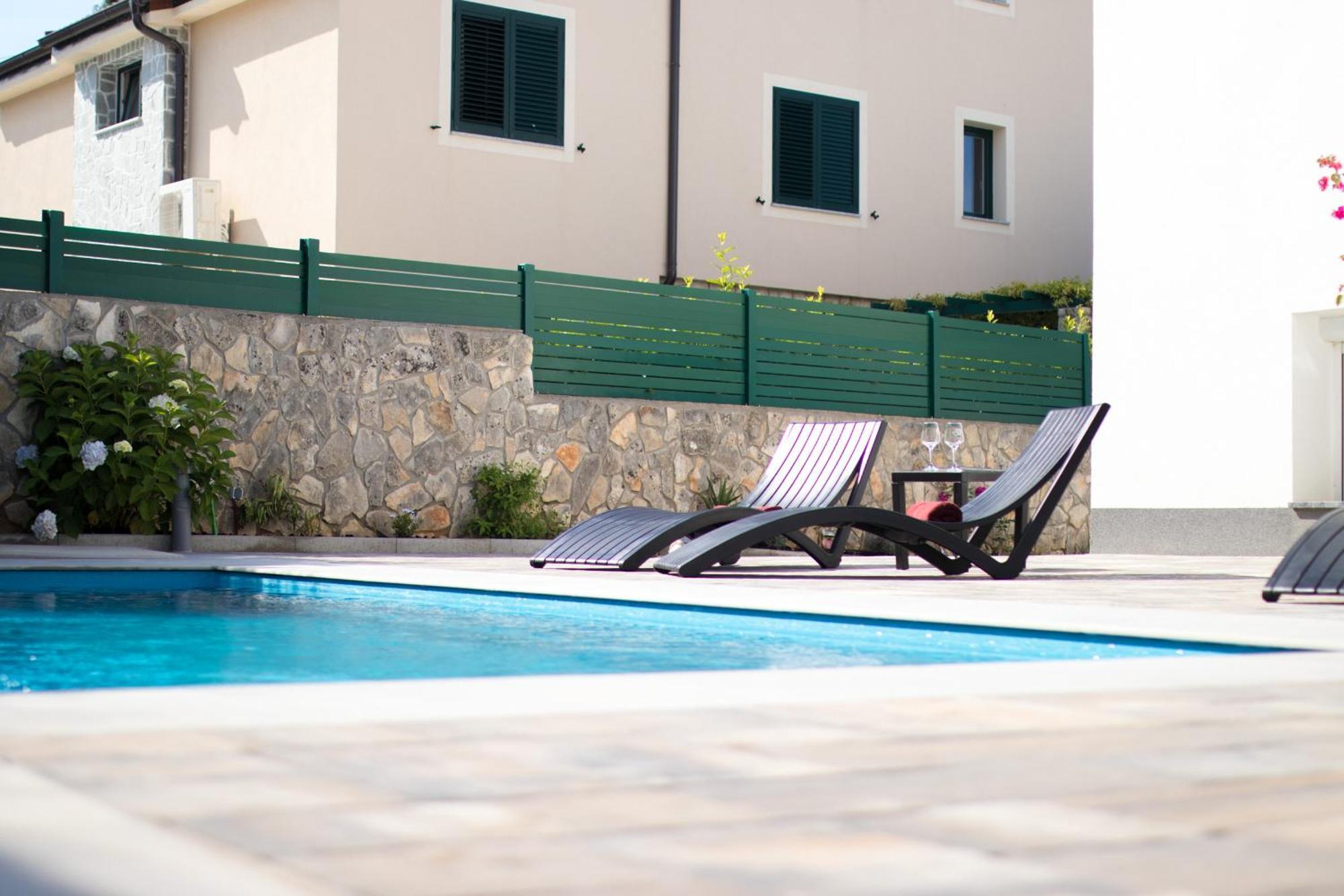 Apartments Flowers Veglia Exterior foto