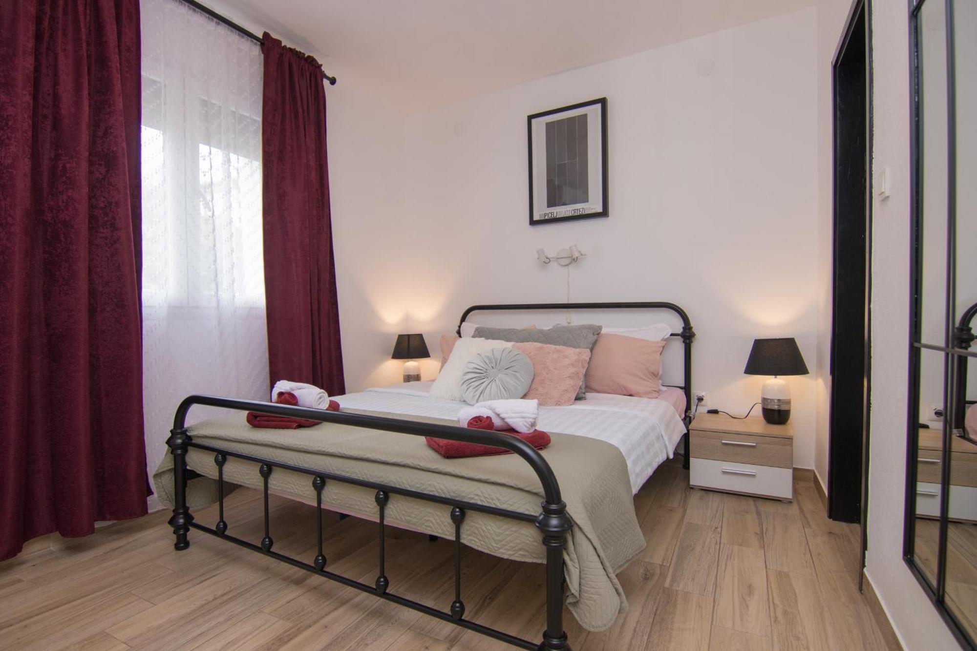 Apartments Flowers Veglia Exterior foto